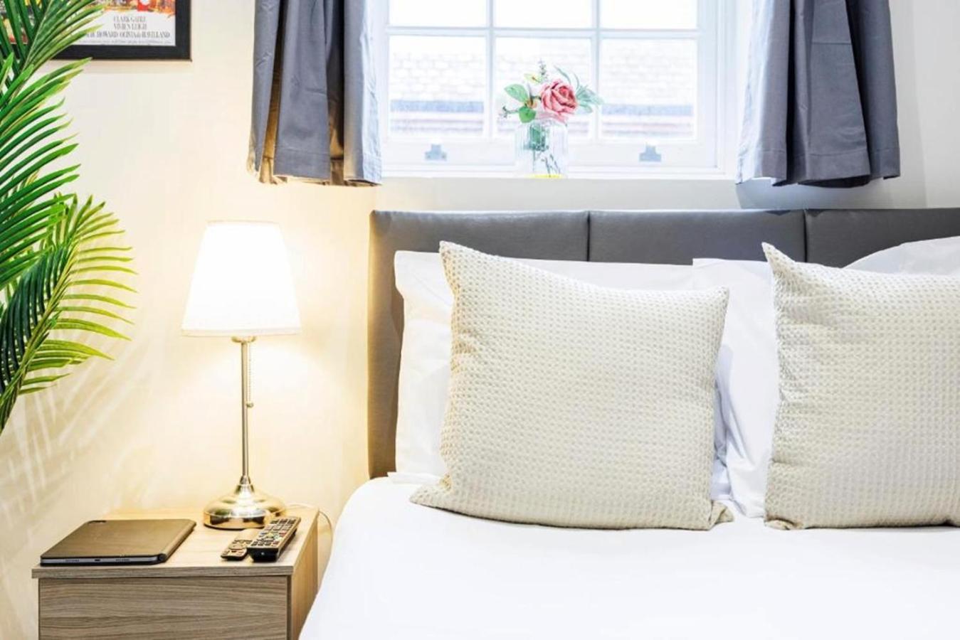 Chic Rooms In Spitalfields, London Bagian luar foto